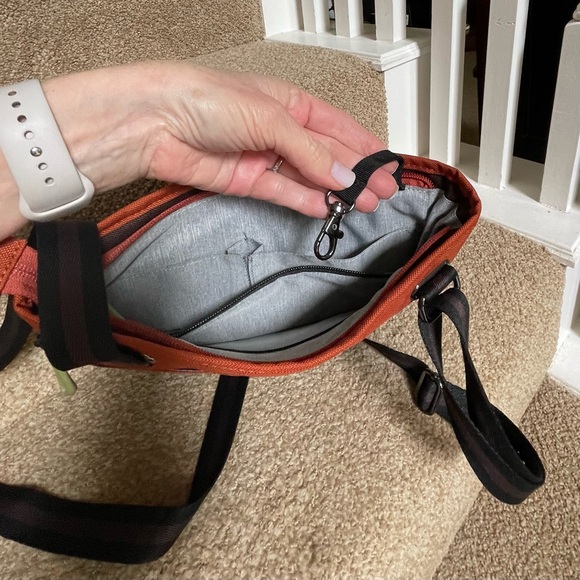 Sherpani Sadie Two-Tone Crossbody Bag - Orange and Brown - Picture 4 of 9